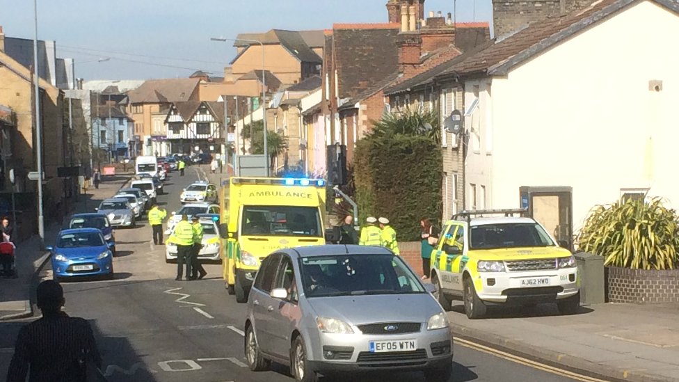 Ipswich Crash: Two Women And Two Children Hit By Car - BBC News