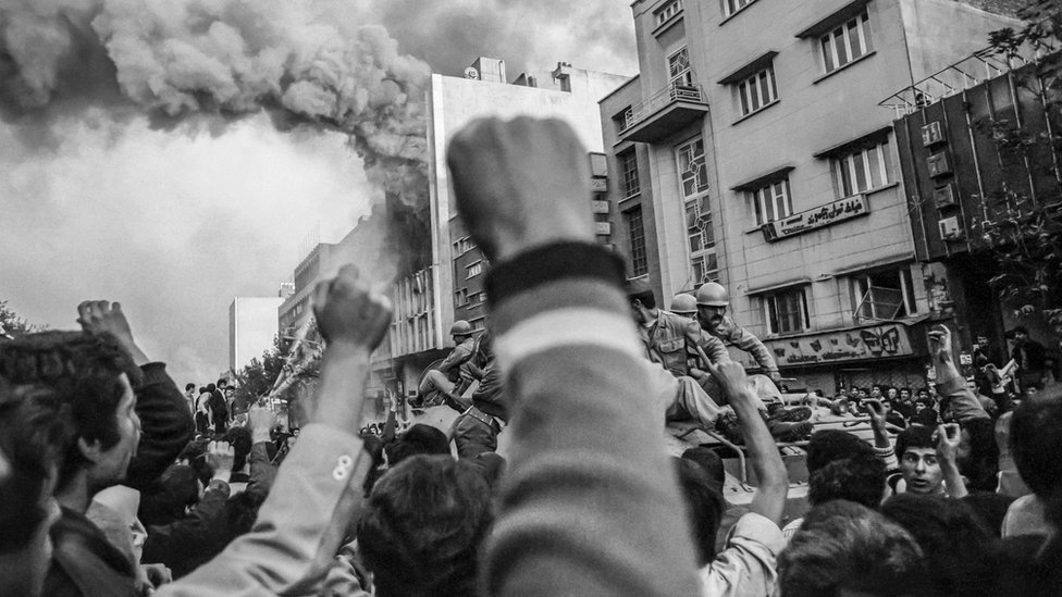 مواجهات بين قوات نظام الشاه والناس في شوارع طهران 1978