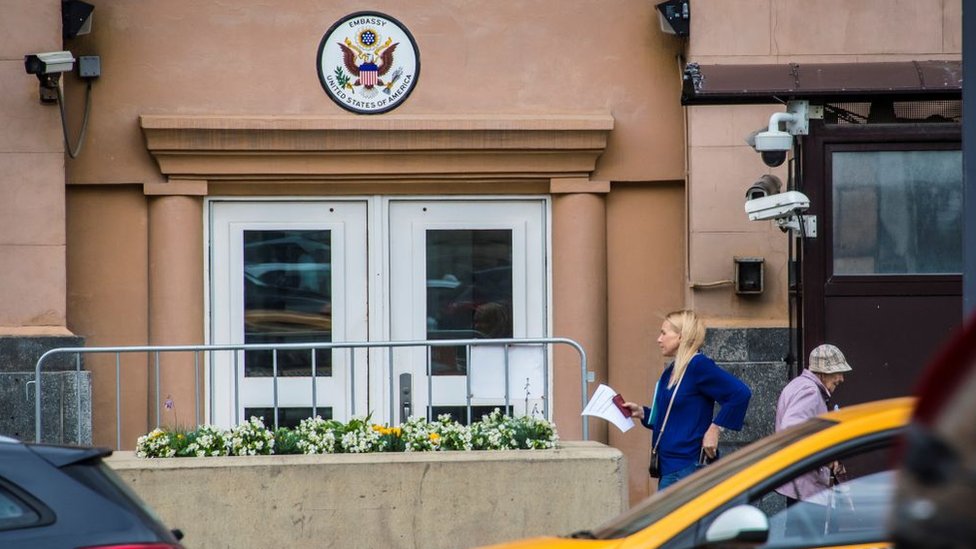 El trámite de una visa para Estados Unidos tarda entre dos y cinco semanas en los consulados rusos. embajada