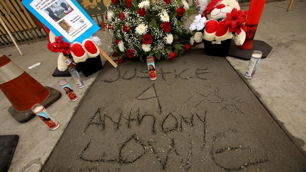 Anthony Lowe: New video released in police killing of double amputee