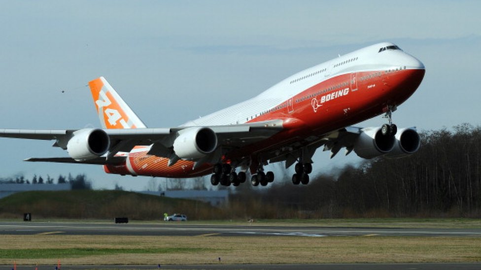 طائرة بوينغ 747