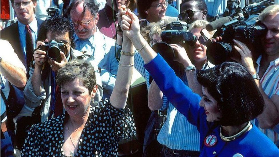 ABD'de 1973'te tarihi bir kararla sonuçlanan davayı açan Norma McCorvey, sonraki yıllarda kürtaj hakkının önde gelen savunucularından oldu