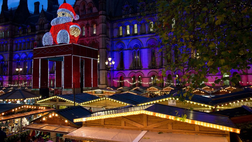 Рождественский рынок Манчестера на Альберт-сквер