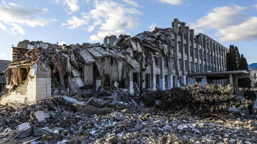 Colegio destruido