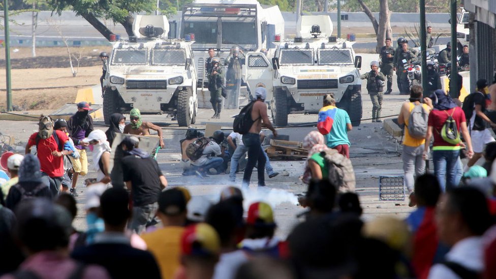 BBC. NO USAR. Manifestaciones en Venezuela el 1 de mayo.