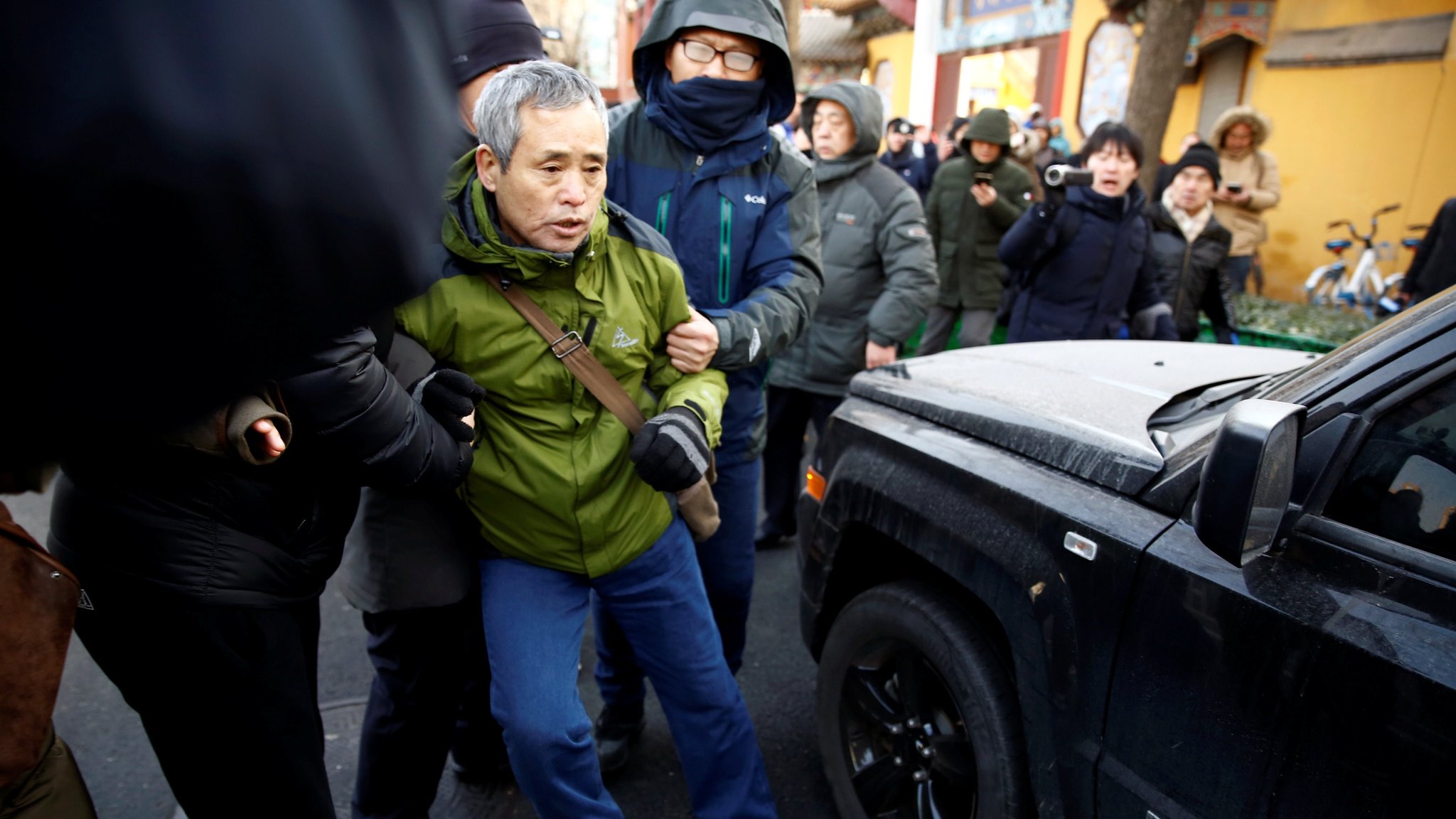 Wang Quanzhang: China human rights lawyer trial begins
