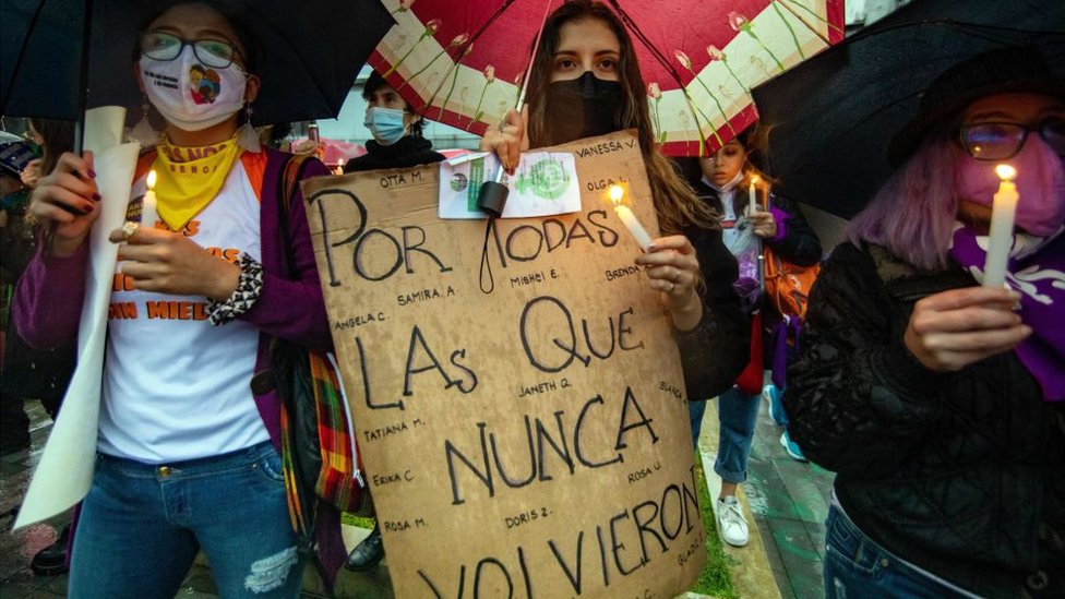 Protesta de mujeres en Quito.