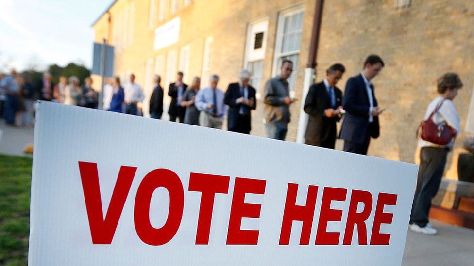 14% de quienes se abstuvieron en las elecciones de 2016 en Estados Unidos argumentaron que no podían acudir a votar por razones de trabajo, según un estudio del Centro de Investigaciones Pew.