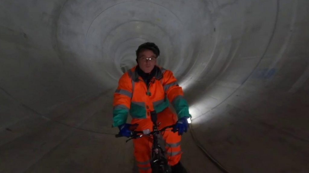 Inside Britain's biggest sewer under London's River Thames