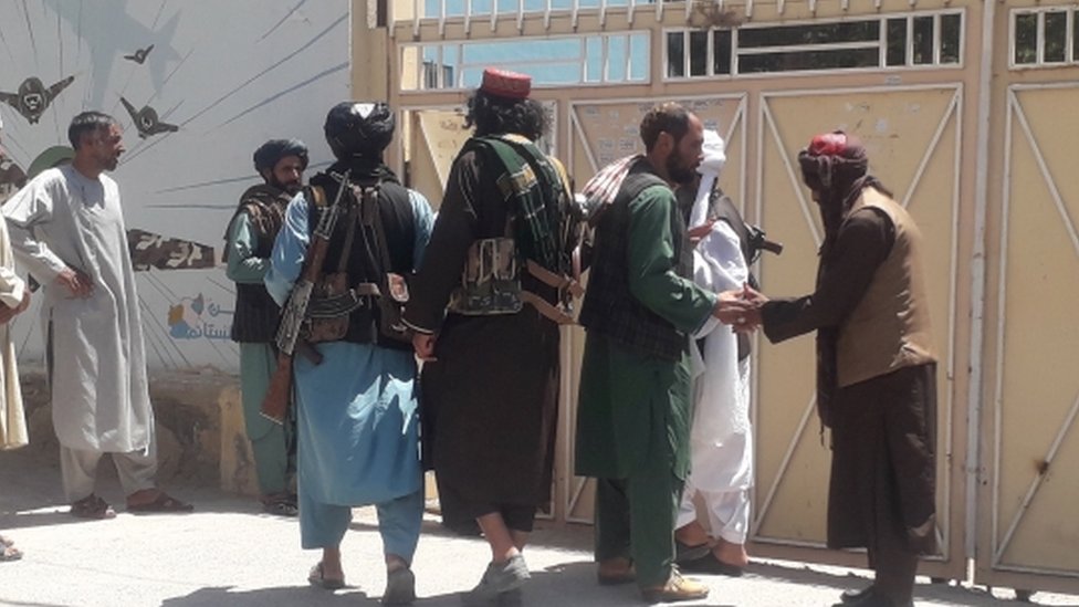 Taliban'ın Afganistan'daki zaferini ve iletilerini öbür cihatçı örgütler nasıl yorumluyor?