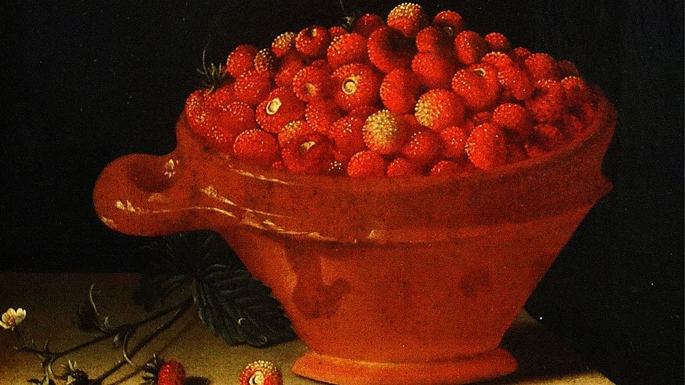 Cuenco de fresas sobre un pedestal de piedra. Pintado por Adriaen Coorte (activo c. 1683-1707).