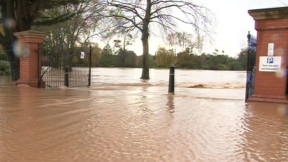 Затопленный парк Вивари (снято с 2012 г.)