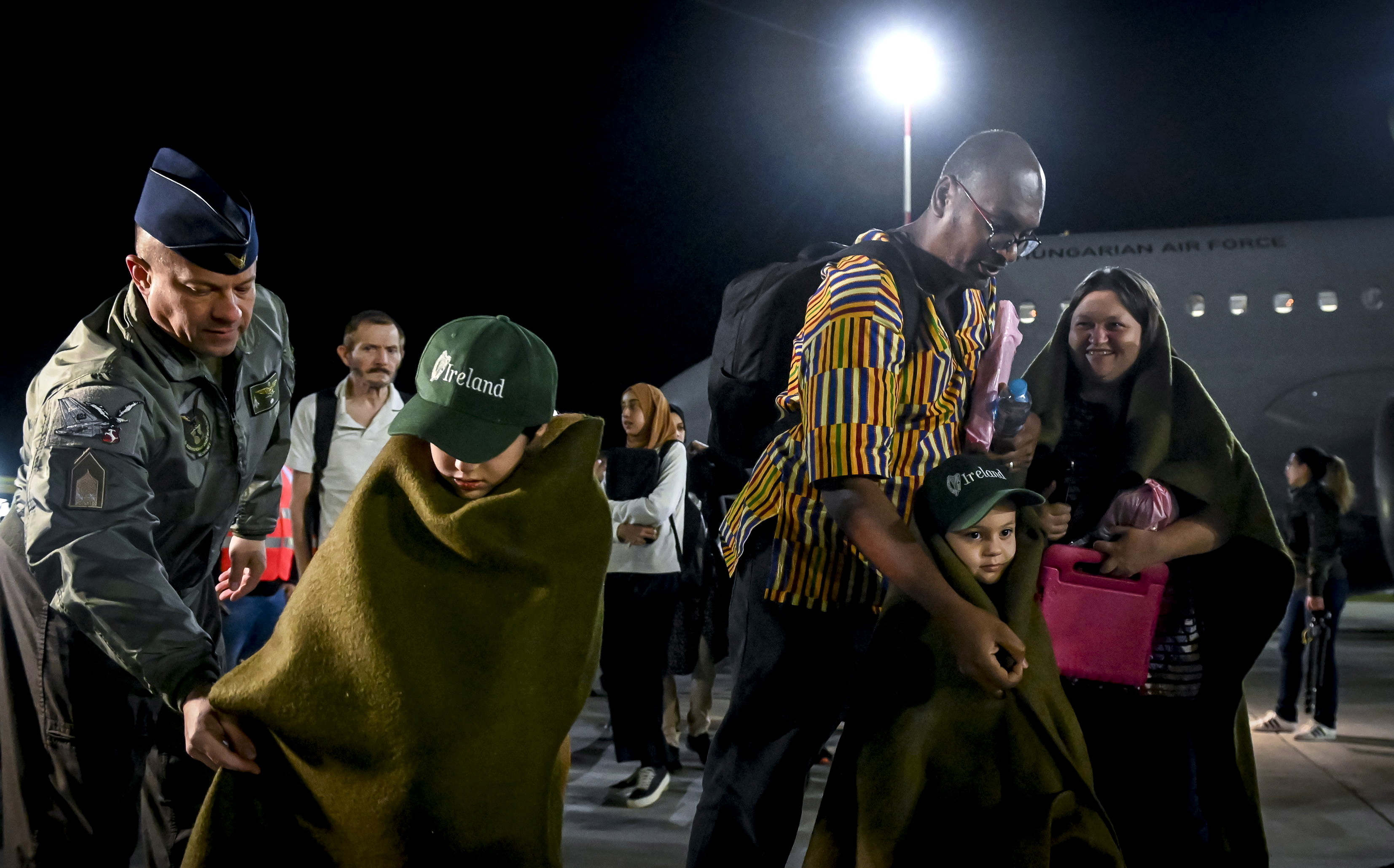إجلاء الرعايا الأجانب من السودان مازال مستمرا.