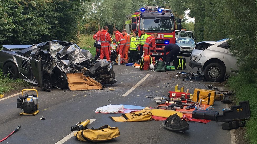 Man Dies Days After 'huge' Head-on Crash In Oxfordshire - BBC News