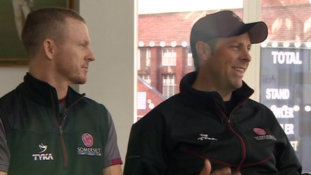 Chris Rogers (left) and Marcus Trescothick