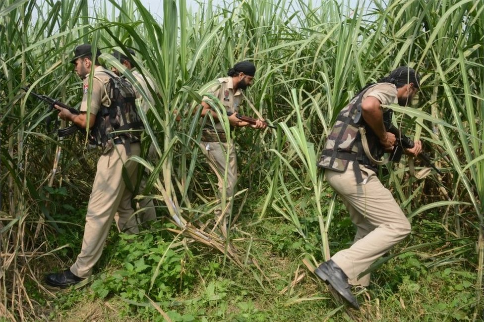 fleeing-punjab-villagers-fear-another-war-with-pakistan-bbc-news