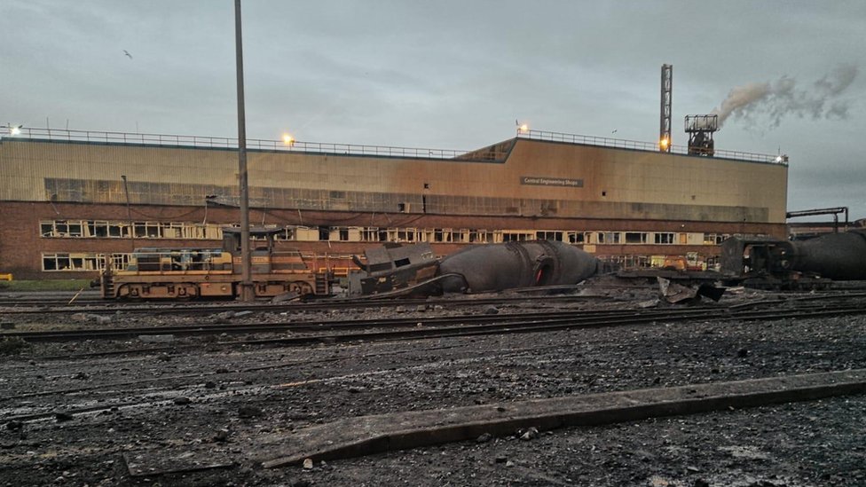 Повреждения, нанесенные взрывом на заводе Tata Steel в Порт-Талботе