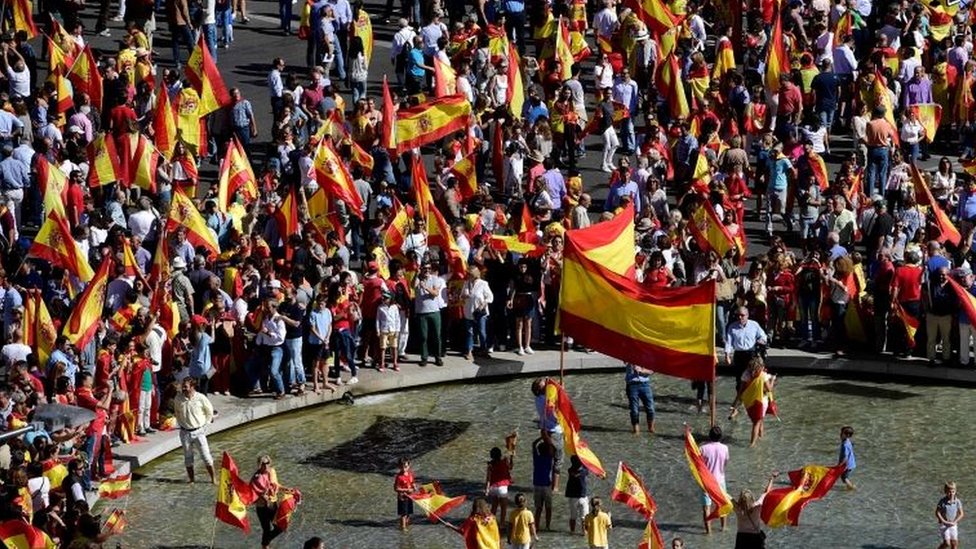Las autoridades desplegaron medidas de seguridad para evitar que las dos manifestaciones se pudieran enfrentar. Todas las movilizaciones se desarrollaron de forma pacífica. Manifestación en Madrid