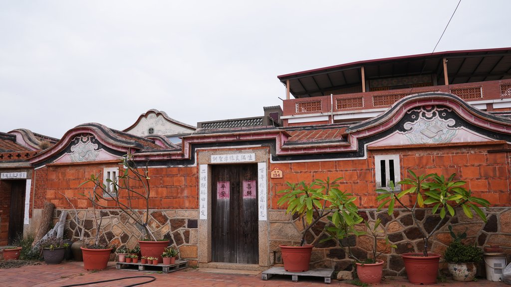 在金門瓊林村，坐落著許多閩南式風格的古厝。