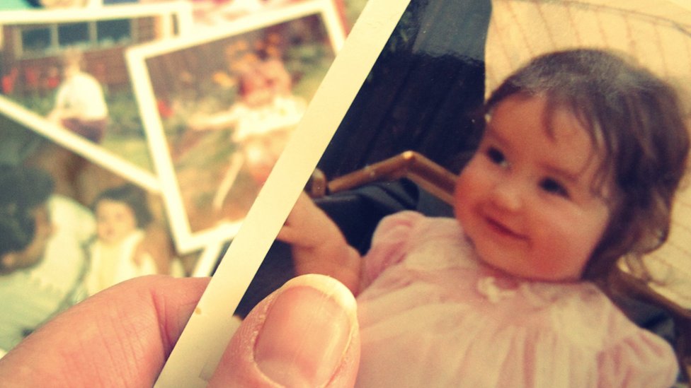 ¿Será posible que te acuerdes de algo que pasó cuando estabas así de chiquito? Foto de niña de unos dos años