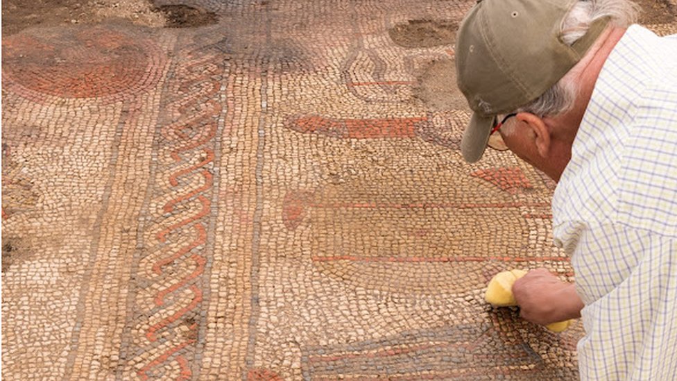 Mosaik Romawi