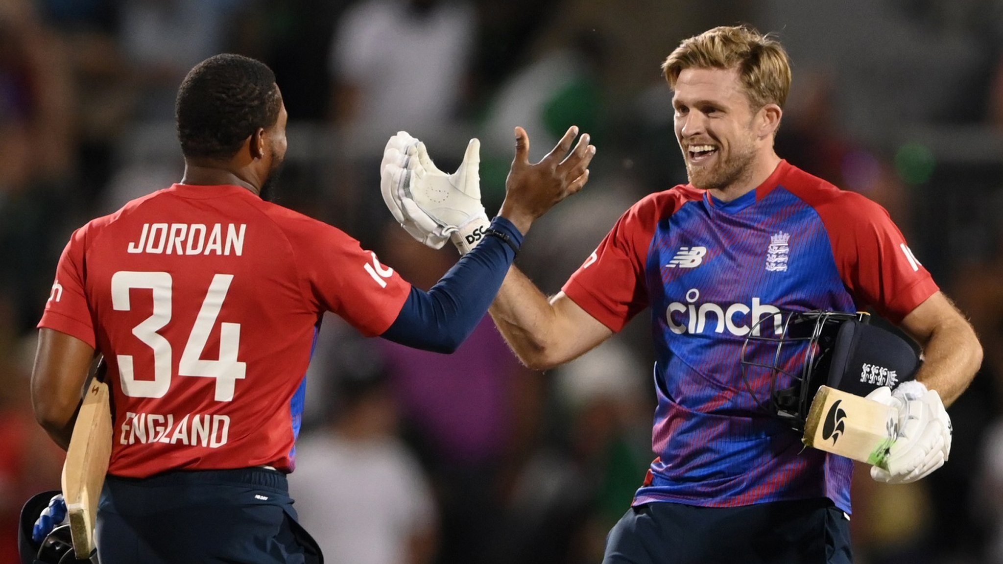 England v Pakistan: Hosts win thrilling T20 series decider at Old Trafford