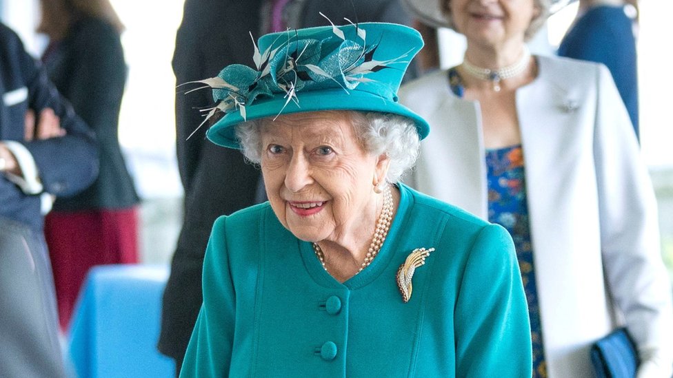 Britain's Queen Elizabeth visits the Edinburgh Climate Change Institute at the University of Edinburgh