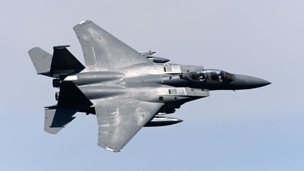 Un F15 de la Fuerza Aérea de EEUU en pleno vuelo.