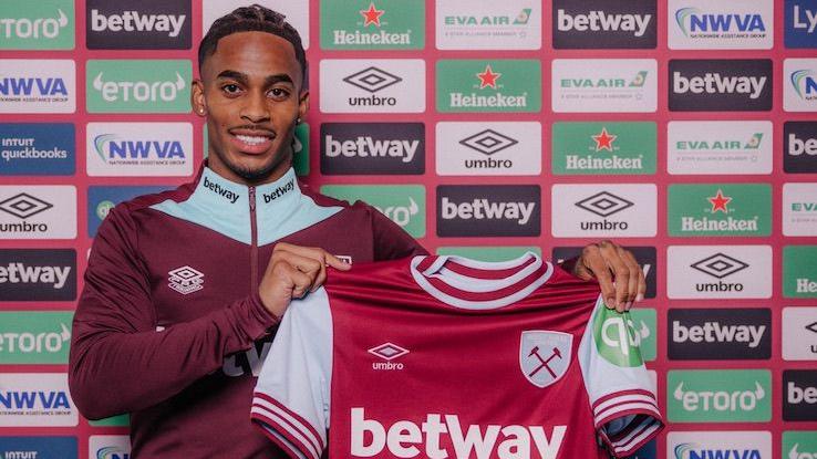 Crysencio Summerville: West Ham complete deal for Leeds forward