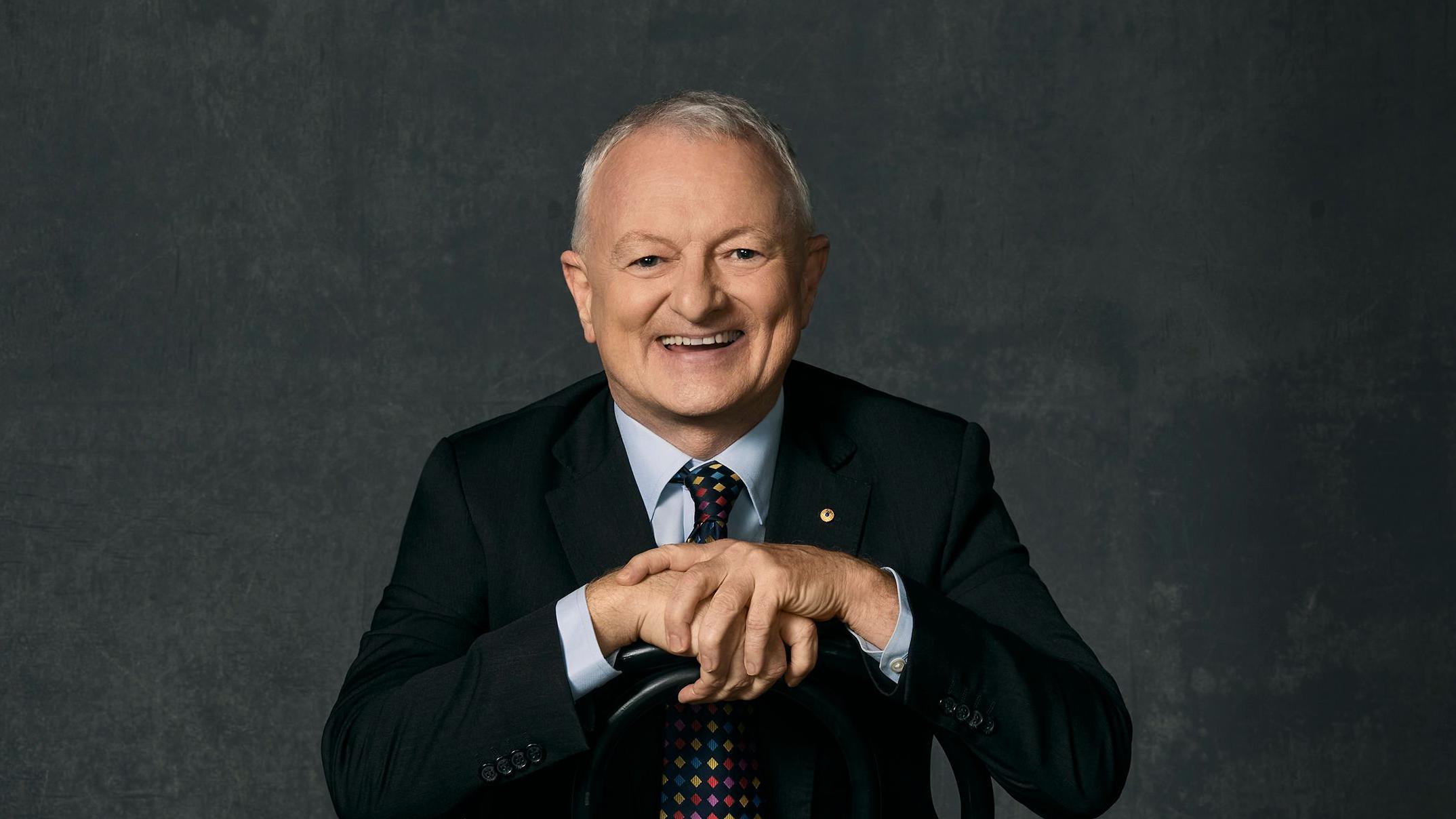 Veteran ABC election analyst Antony Green hosts final broadcast