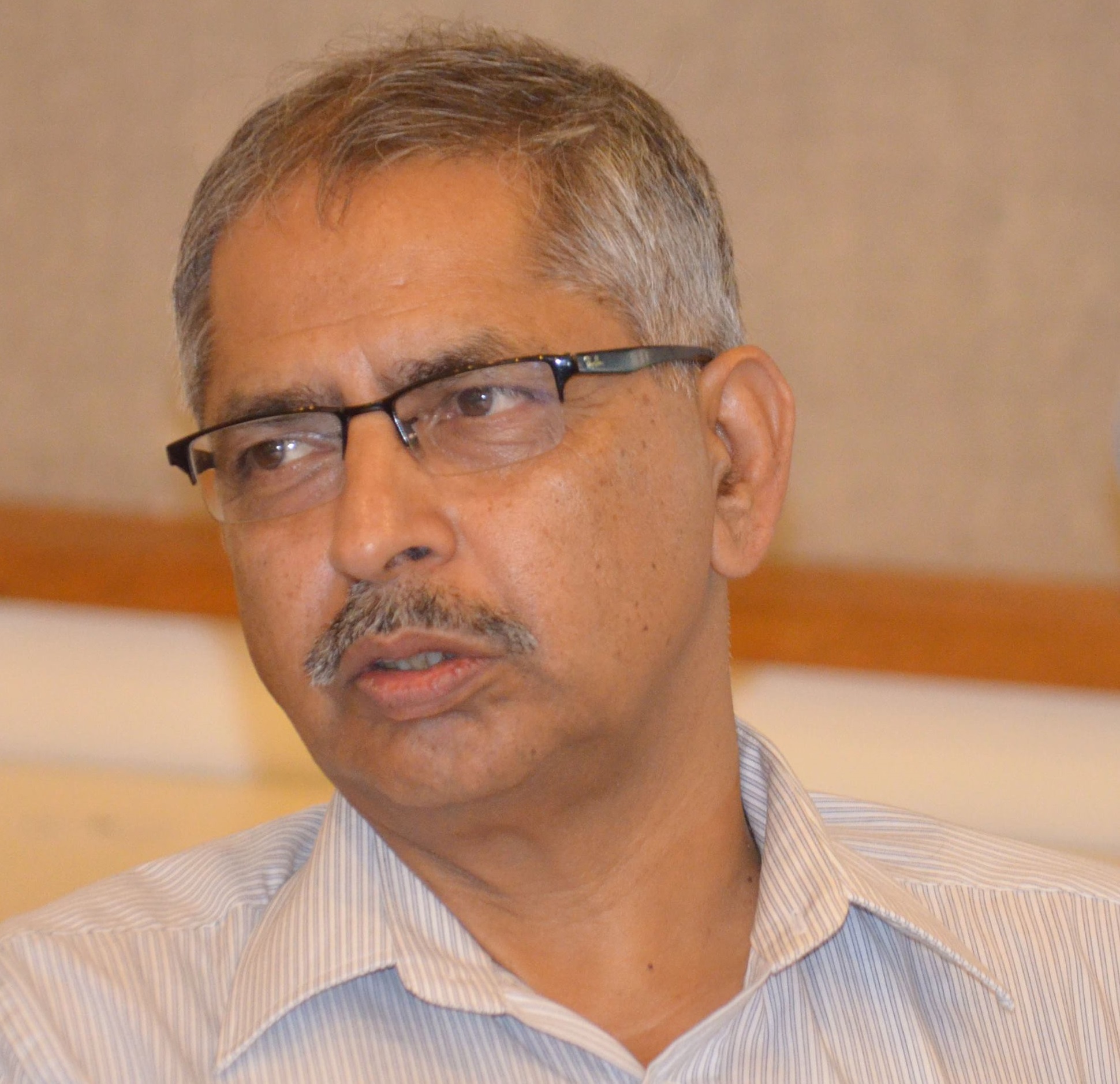 ध्रुवहरि अधिकारी