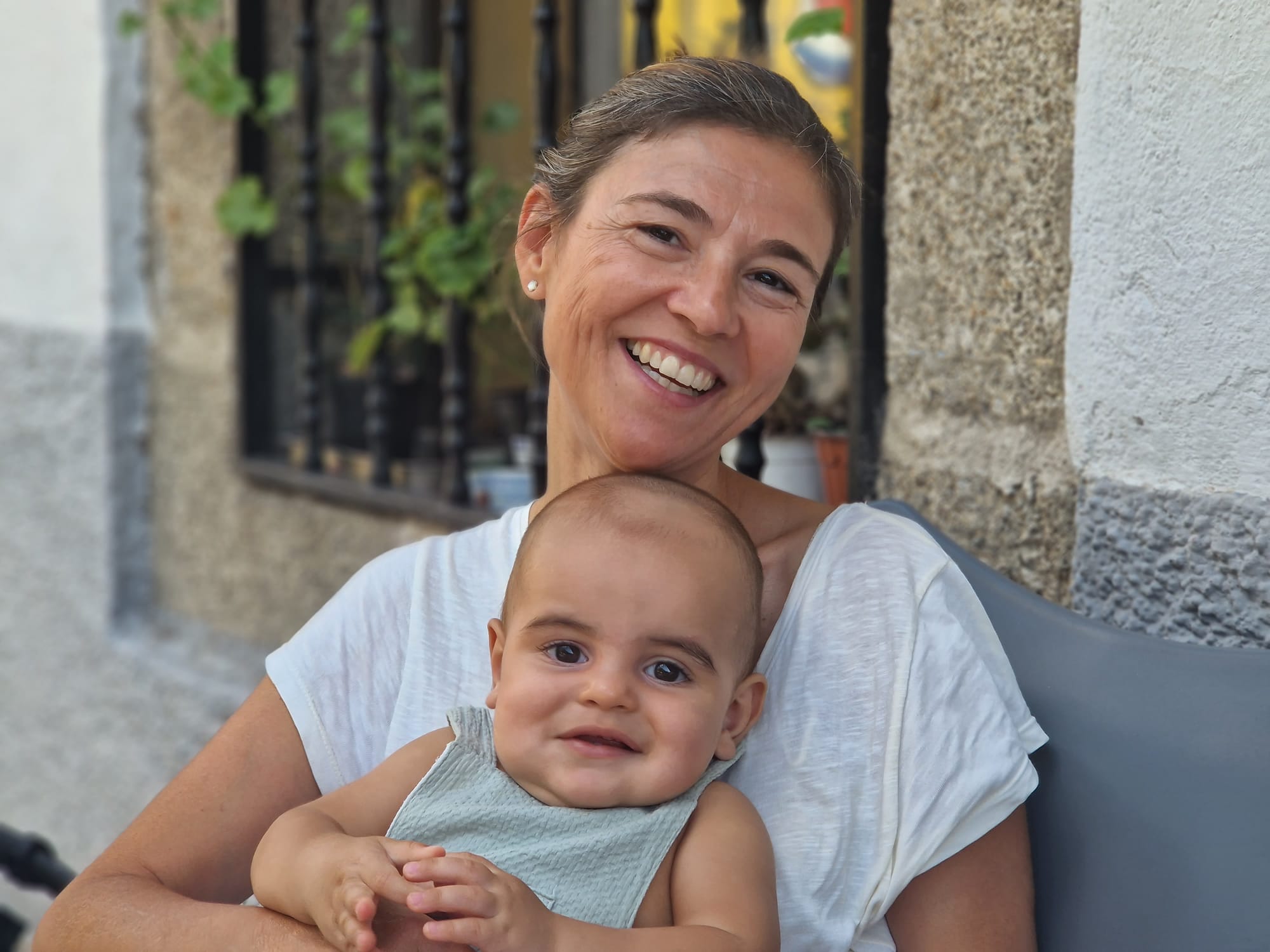 María Barrau con su hijo Bosco