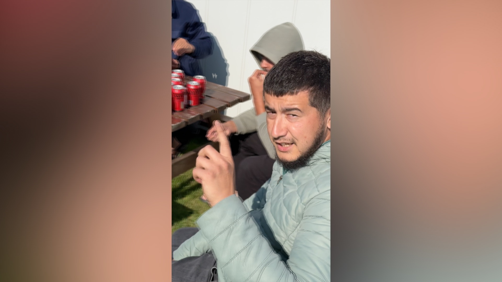 Британиядаги ўзбекистонлик мавсумий ишчилар