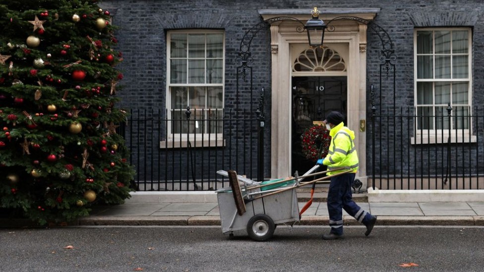 Street sweeper outside Downing St