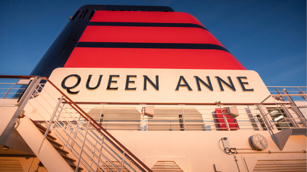 Cunard Queen Anne cruise ship arrives in Southampton - BBC News