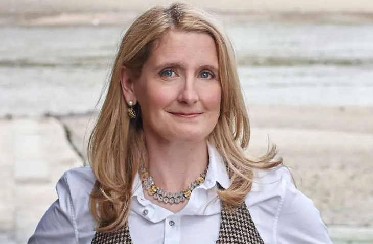 क्रेसिडा कॉवेल 