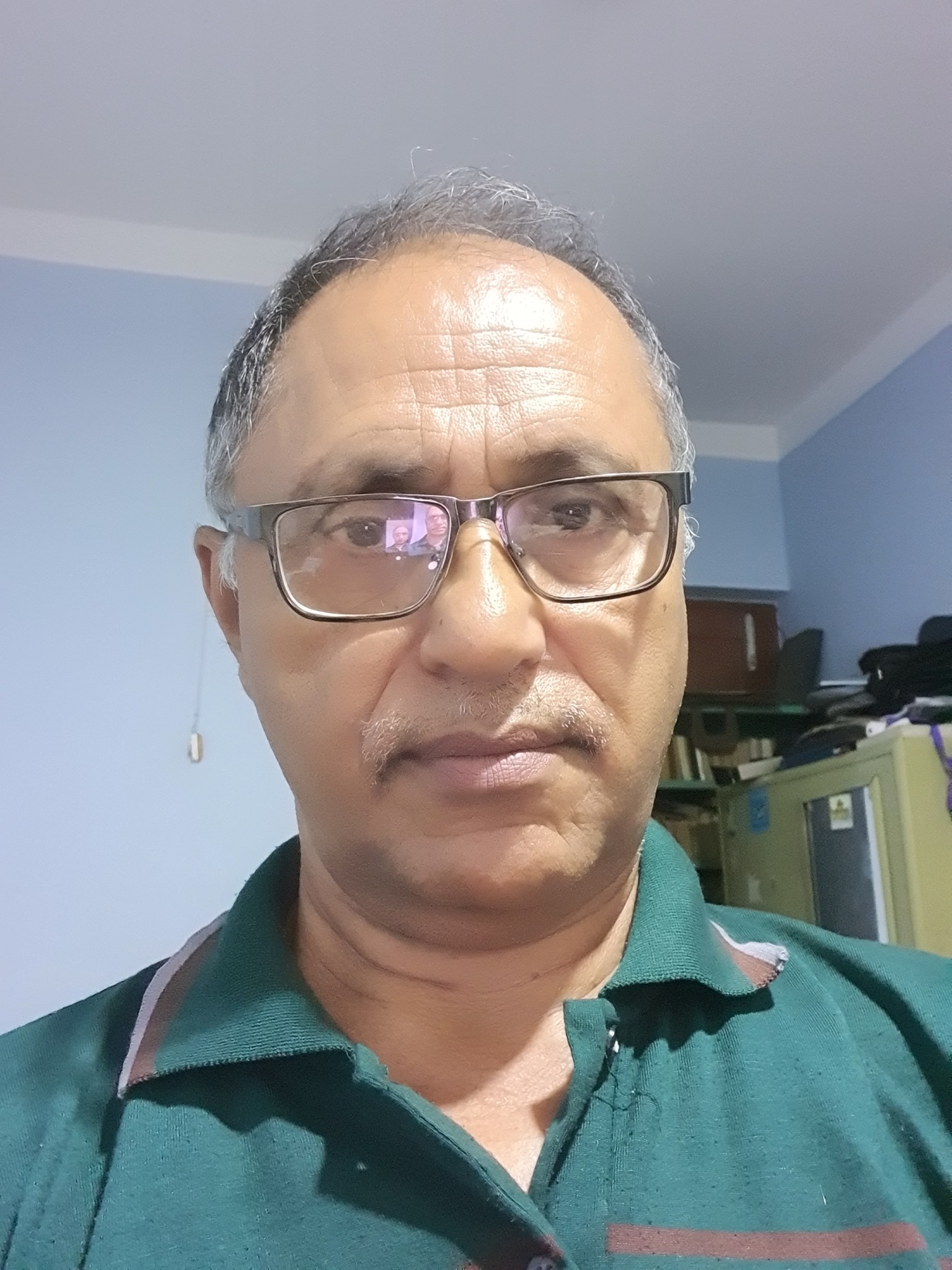 गोविन्द अधिकारी 