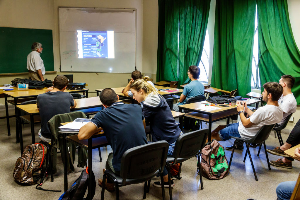 Dos estudiantes en Buenos Aires