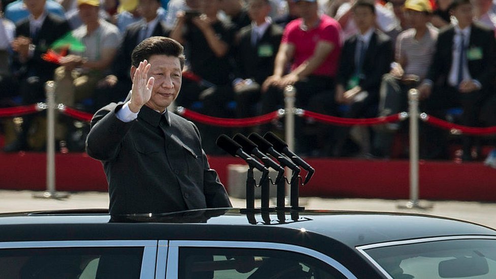 Xi en el desfile militar celebrado en Pekín