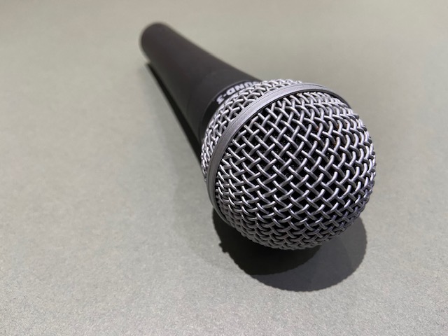 Microphone