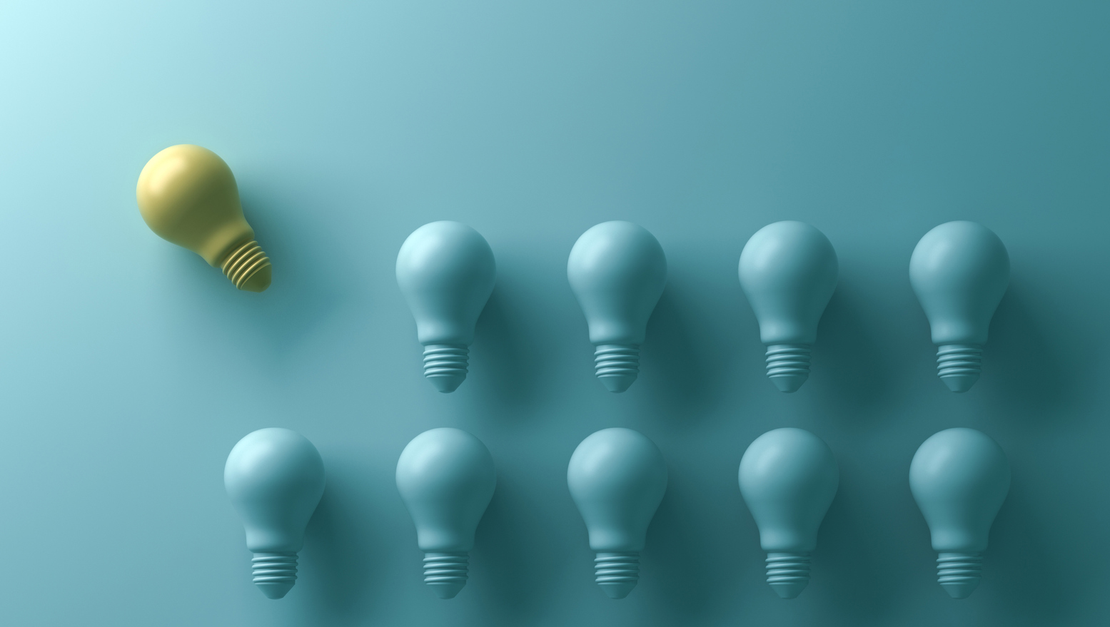 Lamparitas celestes y una amarilla