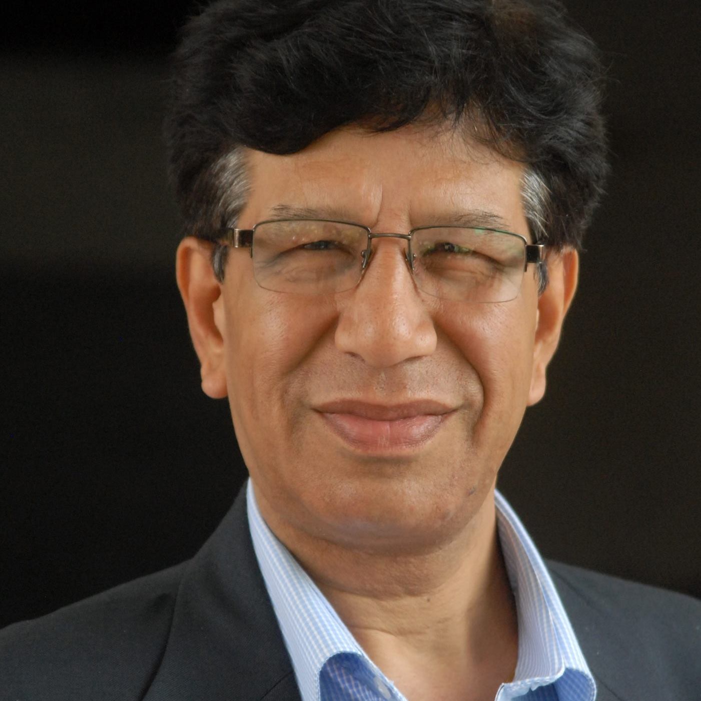 श्रीओम श्रेष्ठ