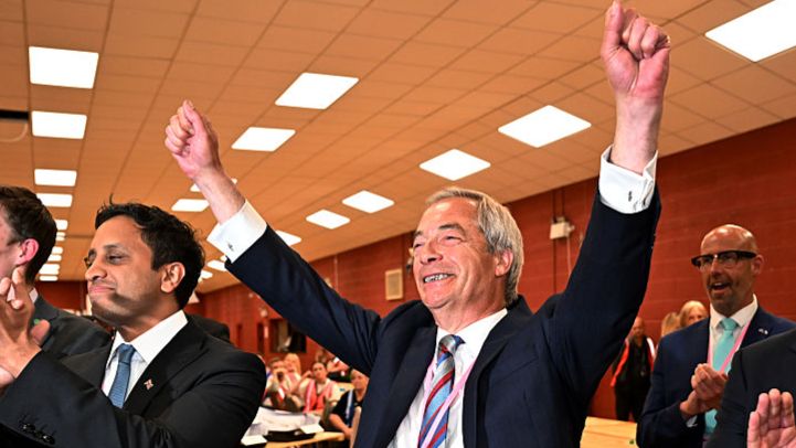 Watch: The moment Reform won Runcorn and Helsby by ...