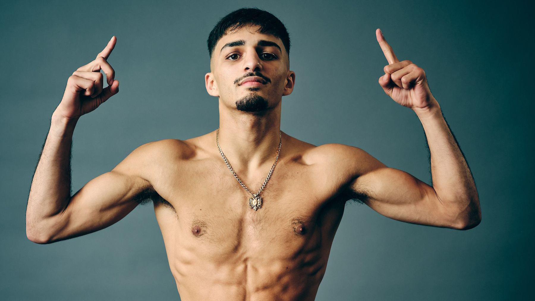 Boxing: Adam Maca - the sensation turning pro aged 18 at Madison Square  Garden - BBC Sport