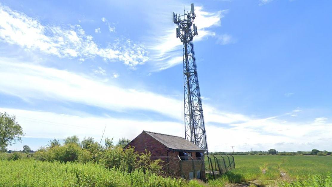Plan to install 5G mast in York village approved