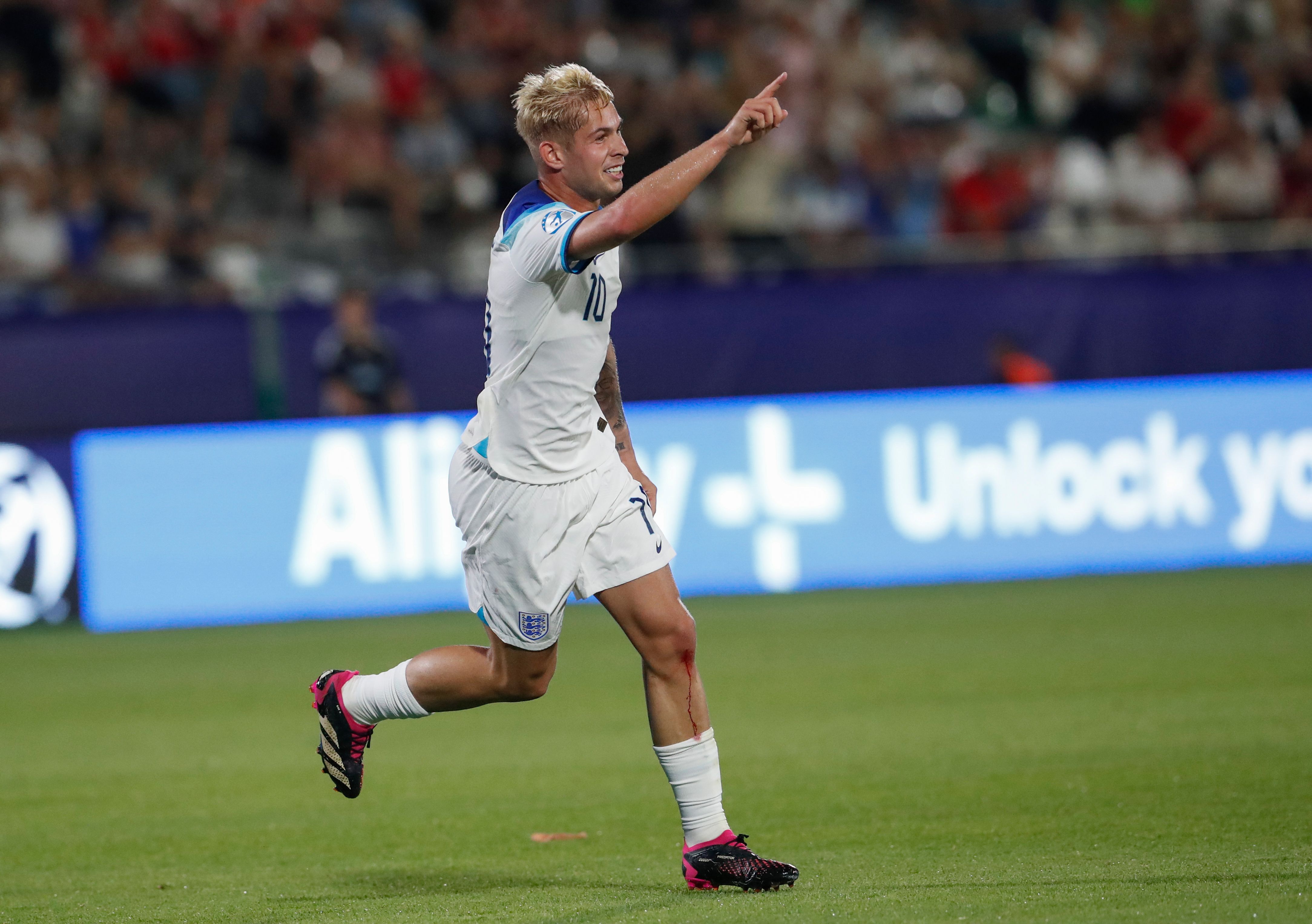 My main target is getting back into the Arsenal team' - Smith Rowe