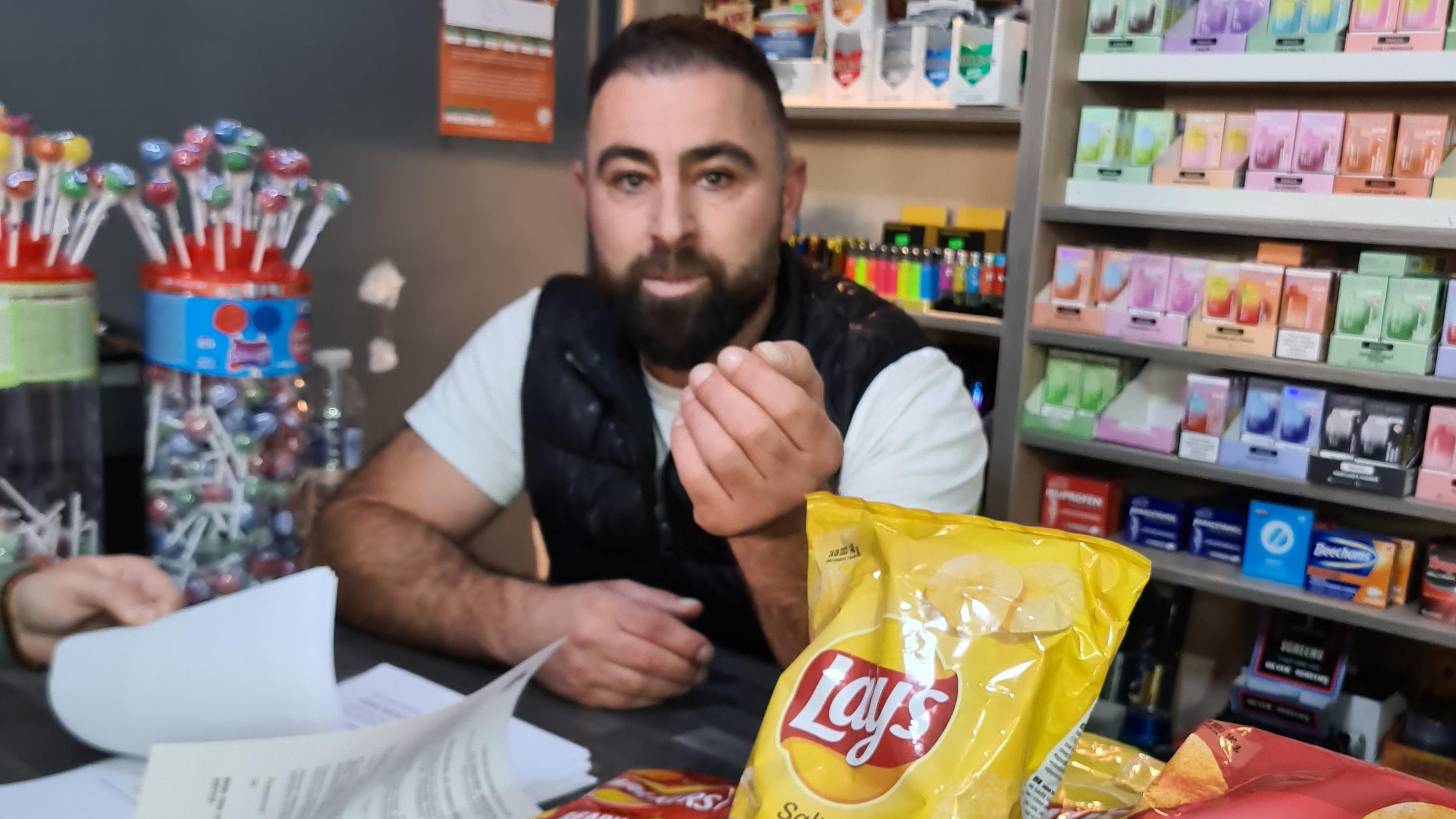 jutyar jelal salah cigarette conviction Jutyar Jelal Salah jailed for possessing illegal cigarettes jutyar jelal salah cigarette conviction Jutyar Jelal Salah jailed for possessing illegal cigarettes