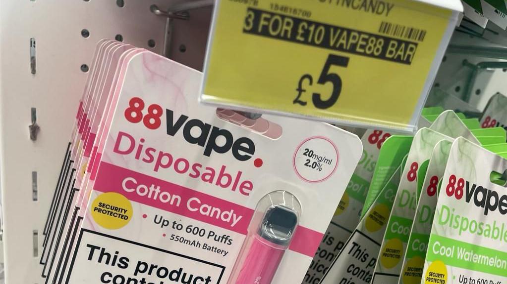 Concern over B M in York displaying vapes near sweets council