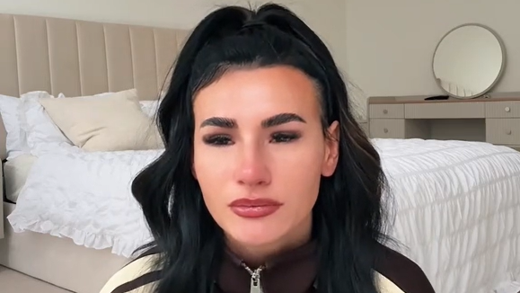 Oxfordshire TikTok creator 'so sorry' over cancer diagnosis lie - BBC News