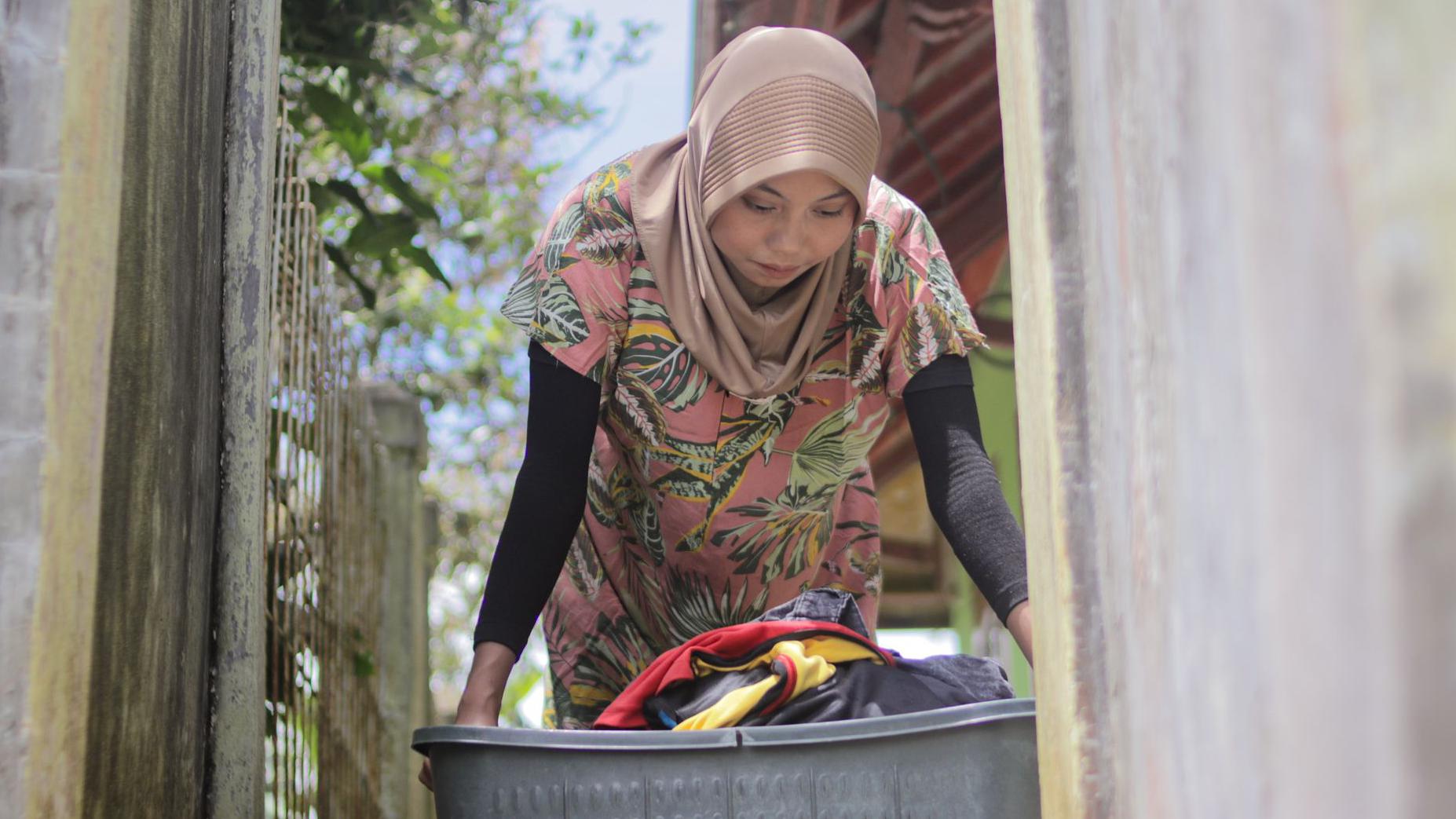 Indonesia: Domestic workers legally recognised after '22-year struggle'